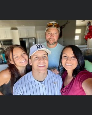 Peyton Evans Instagram - happy birthday to my beautiful mom i love you mom so much you are my best friend. i love you so very much!!!
