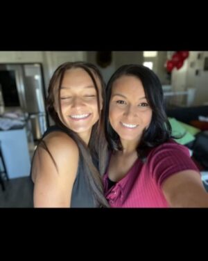 Peyton Evans Instagram - happy birthday to my beautiful mom i love you mom so much you are my best friend. i love you so very much!!!