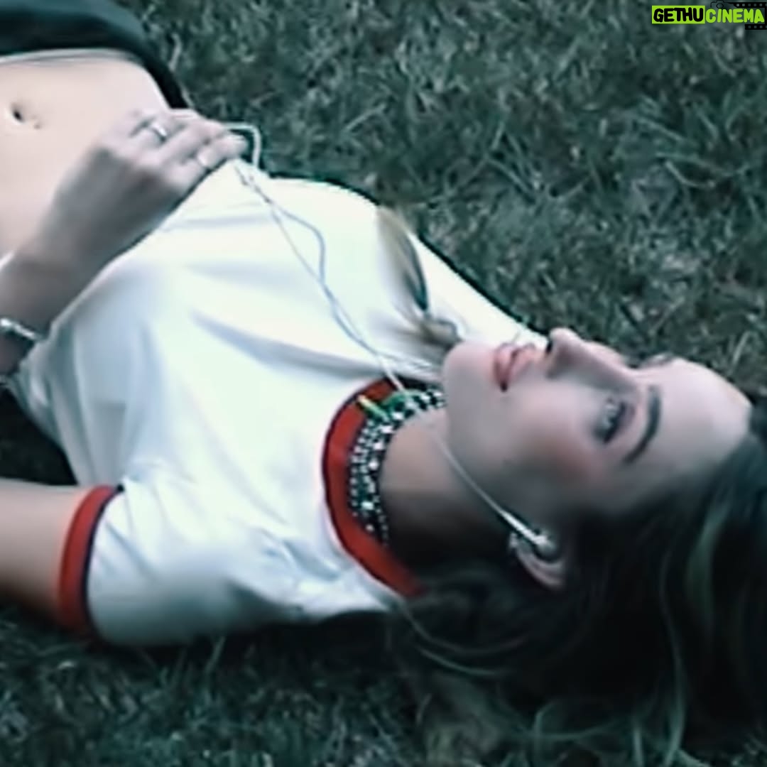 Phem - 5.4K Likes - “lost americana” is a true piece of art. long nights, tears, laughs, & everything in btwn. a moment in time that can nvr be recreated again, but the result is a body of work made by some of the most talented & genuine people i’ve ever known. thank you colson for true friendship & trusting me to be a part of this process. i’ll nvr forget it. i’ve teared up a lot this weekend. there is so much magic in a vision this pure. 

enjoy the music phemily
