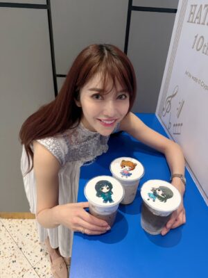Pile Instagram - .
遅くなりましたが
マレーシアありがとうございました🇲🇾！
たくさんの方が来てくださって嬉しかったです✨
Gratte!も沢山のんでくれましたかー？🥤♡
私も逆再生してみたよ♡
またライブに来たいです♡
Thanks MALAYSIA !!!
.
.
@animatecafekl
@animate.global 
@acgbase.lalaport 
.
.
ありがとうございました♡♡
.
.
#lalaport #animate #マレーシア #🇲🇾 #Malaysia