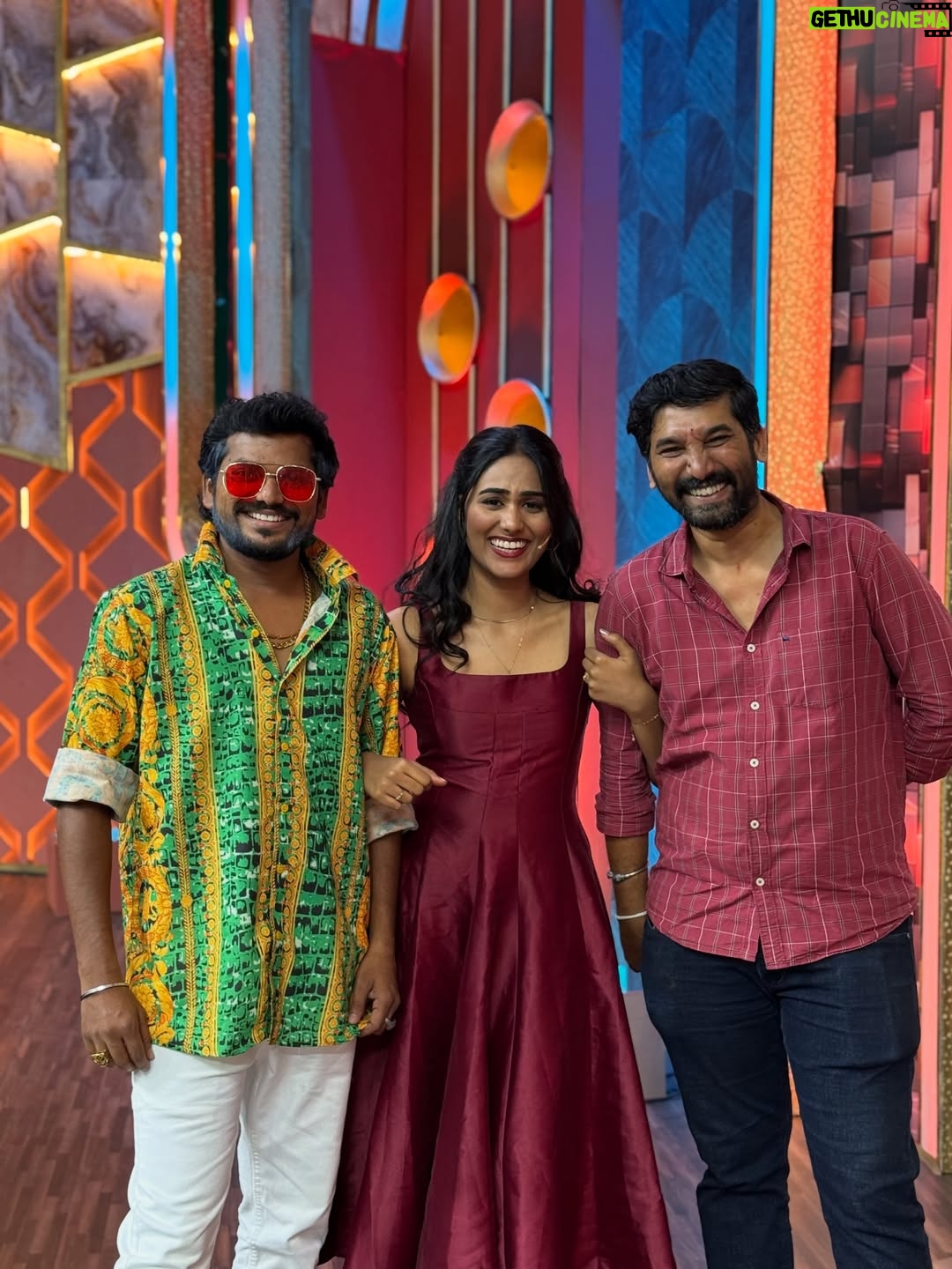 Preetha - 95.3K Likes - Don’t miss today’s episode guysss!!♥️💫

Dhathiiiii @adhirchi_arun 🥹🫂

Muah @divya_maya 🫂✨