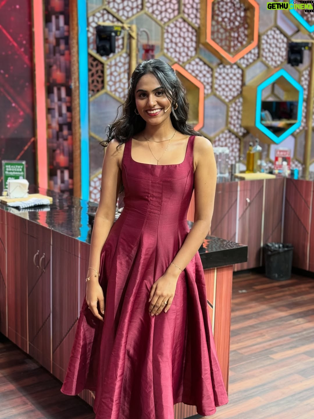 Preetha - 95.3K Likes - Don’t miss today’s episode guysss!!♥️💫

Dhathiiiii @adhirchi_arun 🥹🫂

Muah @divya_maya 🫂✨