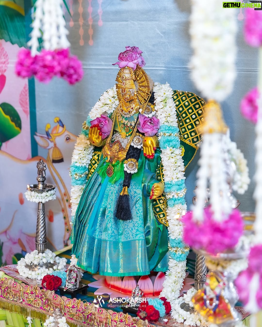 Preetha Vijayakumar - 224.8K Likes - My gorgeous Amman 🤩🙏🏻🙌

#varalakshmivratham🙏 #2025 #nombu #favdayoftheyear #myamman #momstradition #14thyear #godblessall #spreadpositivity #ammansblessings 

@ashokarsh @vyshalisundaram_makeupandhair @boopathy_decor @shashipinkie @efflorescence_bridal_flowers @the_bridal_store_chennai @geetuhautecouture