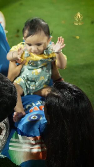 Radha Yadav Instagram - Cuteness overloaded 🥹
Radha Yadav's niece was India's youngest fan on the pitch 🫡
#CWC25