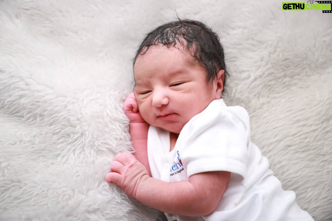Rashmi Prabhakar - 26K Likes - Meet our little SONshine ✨️ 💙

3 beautiful and blessed months with this tiny miracle 🌀

2025, can't  thank you enough for being lifetimes  bestest year 🥰🎁🎊

Thank you universe ✨️ 💖 

#BangaloreMoms #IndianMoms #MomBloggerIndia #MotherhoodJourney #NewbornBabyBoy 
Babyboy mominfluencer newmomlife babyboyreveal