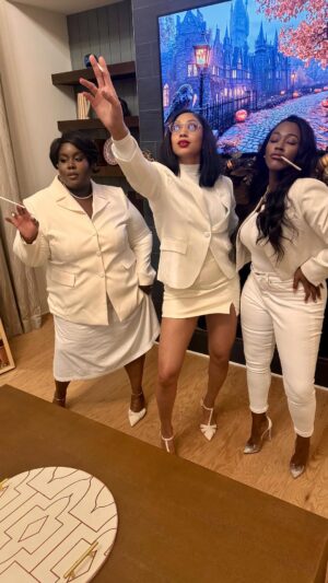 Raven Goodwin Instagram - 💍 First Wives Club 💍
‌
Halloween 2025 was a VIBE 💕 #FirstWivesClub #RIPDianeKeaton