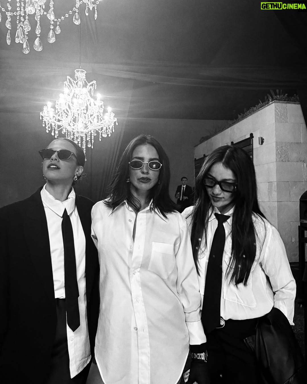 Regina Reynoso - 93K Likes - M de men in black M de Mucha trama 🎲🎱