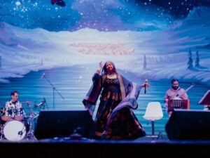 Rekha Bhardwaj Instagram - Live music carries a special joy…
one that becomes even more magical when hearts listen back.
Kolkata, thank you for filling ours and wrapping a winter evening in warmth ✨❤️

Organizer - @rudrakshacommunication

Musicians:
Co-Singer - @sourabhjoshiofficial
Lead Guitar - @mayukhgtr
Bass Guitar - @r_jayant
Electric Guitar - @prabhatraghu
Keyboard - @vishallomjail
Drums -@mukuldongreofficial
Beatboxing, Rap, Djembe - @ashaysharmaa
Violin -@manasviolin
Saxophone - @rajsodhasaxphone
Flute - @ninadbansuri
Tabla - @vinayaknetke

Tech Team 
FOH - @alokpunjani
MOH - @praveen_ayare
Light Engineer - @kevin
Visual Engineer - @ritesh

MUA - @elvisvaaz
Dress - @rohitbalofficial
Jewellery - @astitvaindia

Photographer & DOP - @peppered_yolk

Management
@vishwasxd @prempatil99
@tmtalentmanagement

#tmtalentmanagement #rekhabhardwaj #rekhabhardwajlive