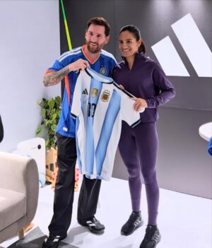 Renuka Singh Instagram - Two pair of hands that know the feeling of lifting a World Cup š¤©āØ
Thank you, @adidasindia, for bringing this dream to life. šā¤ļø