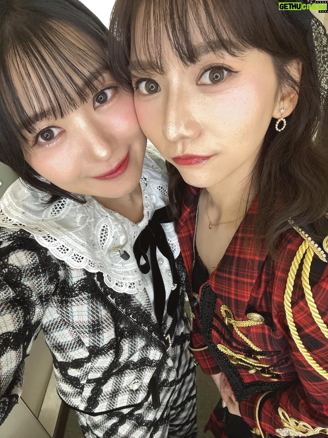 Rie Kitahara - 6.6K Likes - あきりえ🩶❤️

武道館、久しぶりのステージで照明浴びるということで
メイクさんがアイドルメイクを楽しそうにしてくれたのも
うれしかった☺️♩
たしかにこんなにつやつやキラキラすること
あんまりない☺️❤️‍🔥

涙袋やハイライトを重点的にしてもらいました🎀💎👑
メイク可愛かったよね…？！🥹💖