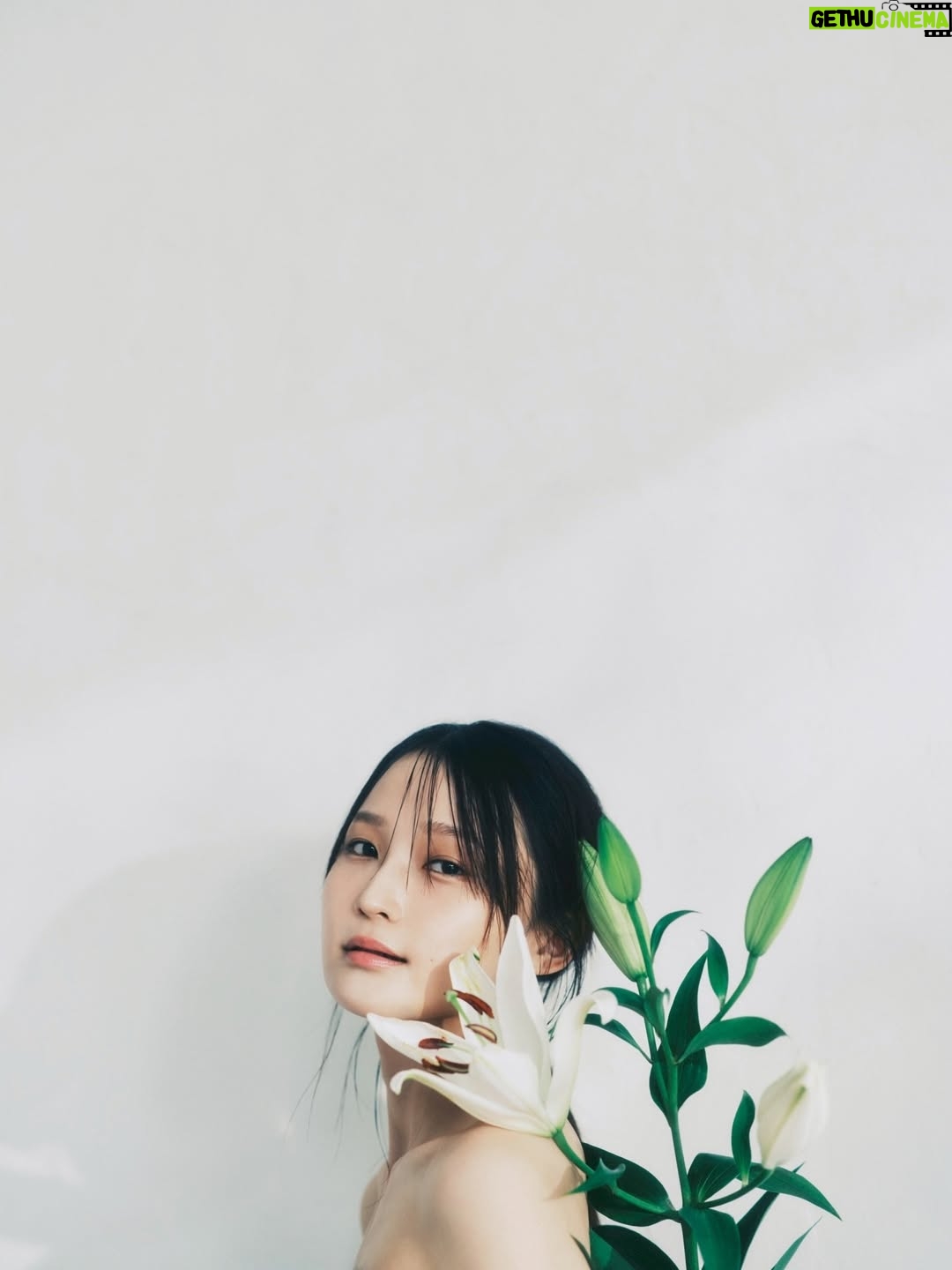 Riho Sayashi - 13.5K Likes - New profile photos📷

間違いない皆さんとのチームで、いまの私を写して頂きました。
宣材、HPの写真が新しくなります！

🤍
@seiyafujii 
@uenochika 
@stylist_fujimoto
