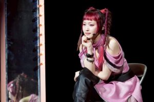 Riho Sayashi Instagram - いつの間にか東京公演ラストウィーク！
引き続き楽しんで頂けますように🍎

Death Note THE MUSICAL 
@dnmusical