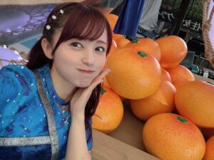 Rikako Aida Instagram - 🗓️2025.06.21.22 Aqours Finale LoveLive! ～永久stage～☀️

全然深い意味はないのですが、今度ゆっくり載せようと思い続けてずっとオフショットを載せられていなかったので📷
今更かなと迷ったのですが、振り返った時にお写真が無いのは寂しいのでやっぱり載せることにしました🌸

とにかく暑かったね、、☀️
また夏が来たら、去年の夏暑かったなーってフィナーレのこと思い出すんだろうなー。