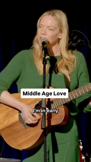 Riki Lindhome Instagram - Sleep apnea chic 💅

What an absolute dream to play with one of our musical comedy heroes. Riki is the coolest person in the world 

🎹 @longislanddirt_ 
🥁 @tenniselbowfanclub 
🎺 @classicaltrombone @rhiannondewey 
🎸 @song_sa_songsongsong