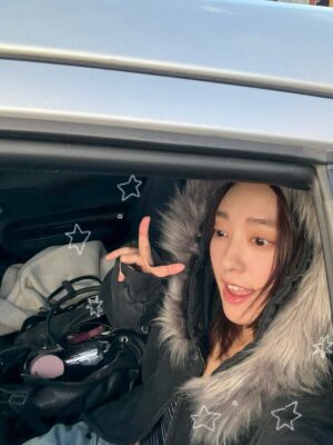 Riko Xi Instagram - 天氣好就是快樂小狗🐕✨
12月是充實的月份
之後會有新的戲劇作品跟大家分享
豪港動阿～～

2026希望大家都可以穩住不安的心🤍繼續向前