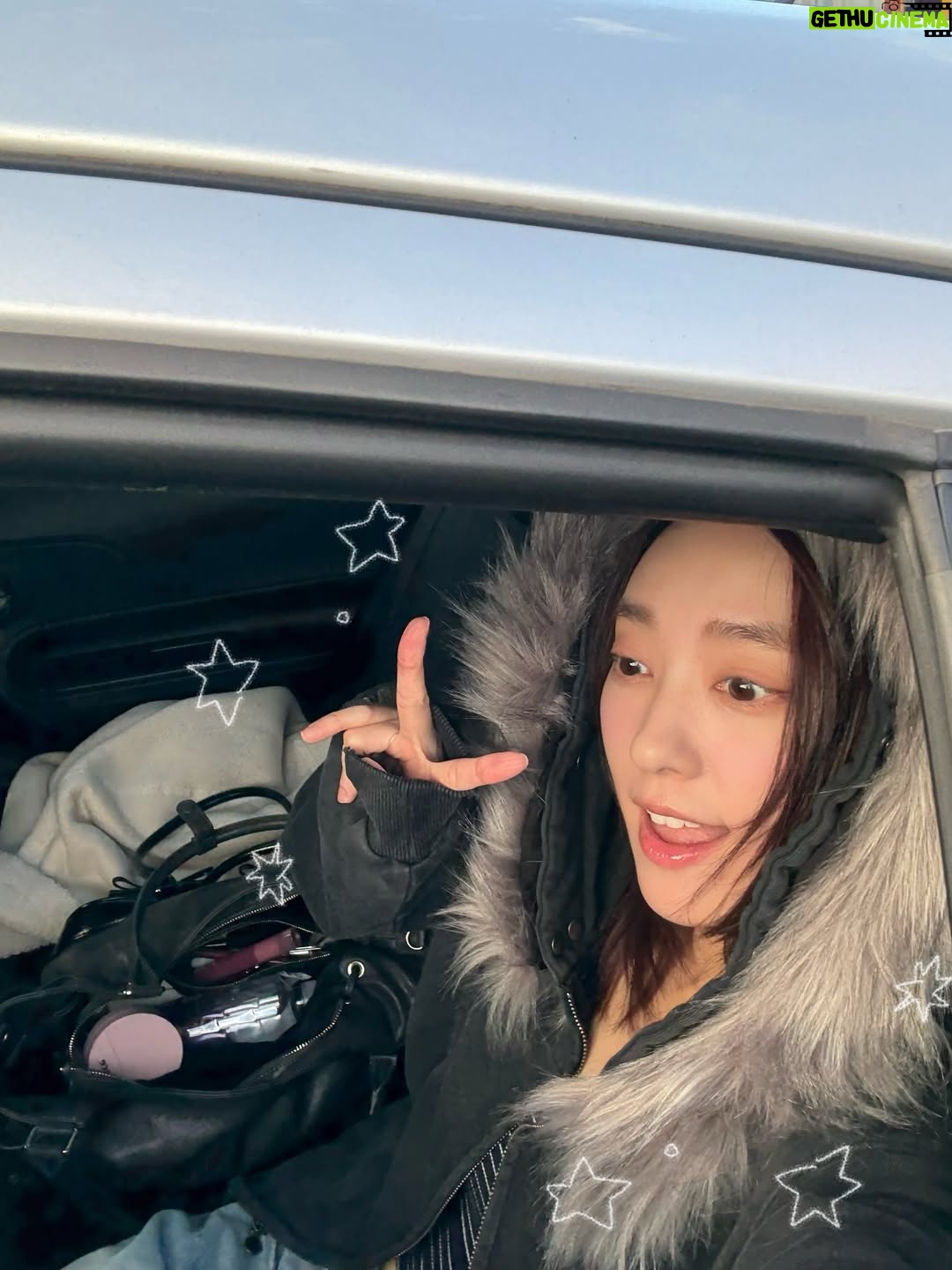 Riko Xi - 5.5K Likes - 天氣好就是快樂小狗🐕✨
12月是充實的月份
之後會有新的戲劇作品跟大家分享
豪港動阿～～

2026希望大家都可以穩住不安的心🤍繼續向前