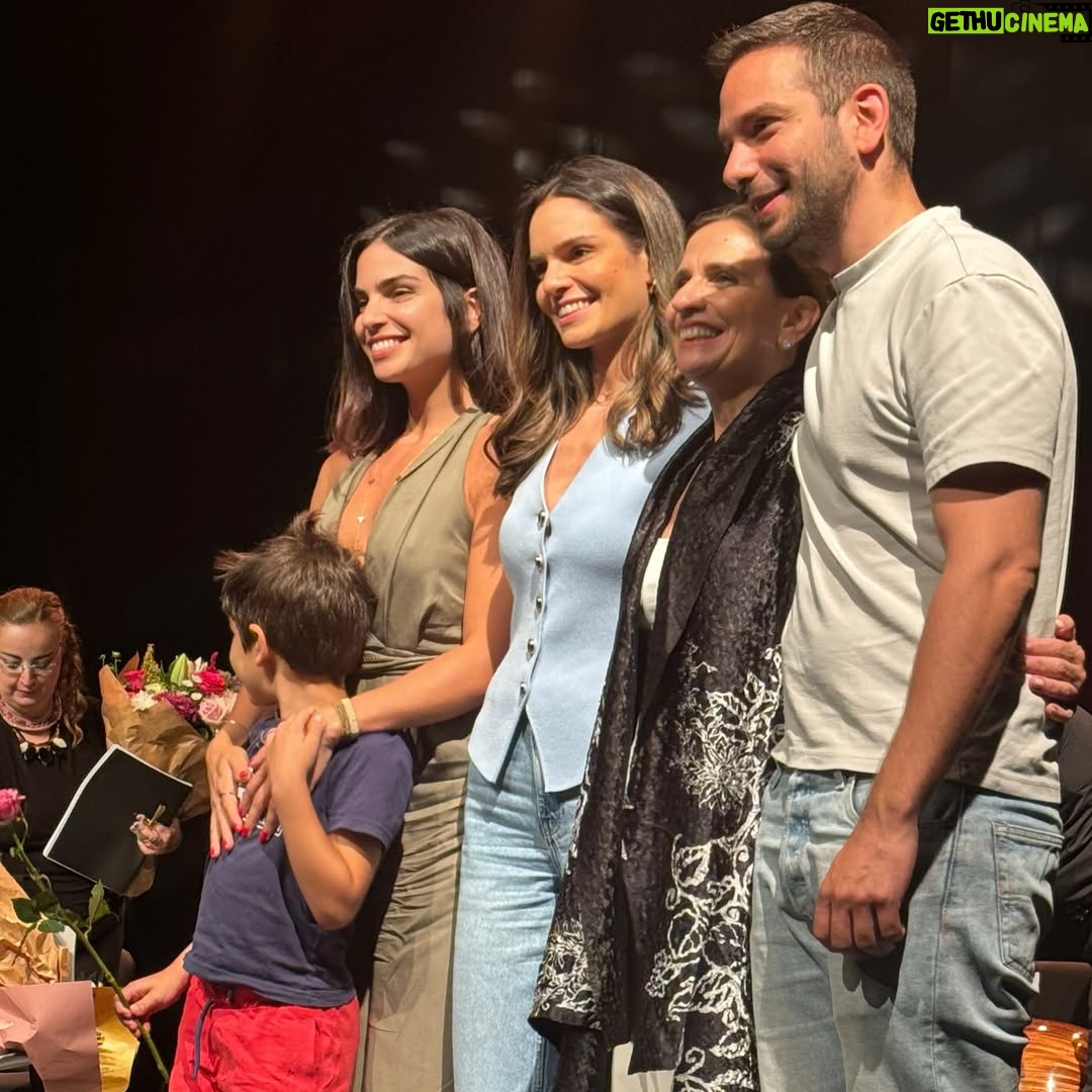 Rita Hayek - 8.3K Likes - فخورة بإمّي اللي على عمر ال٦٠ حقّقت حِلم من أحلامها بأمسية غنائية على خشبة مسرح دوّار الشّمس. 
إمّي اللي كنّا نغفى على أغانيها نحنا و صغار..نطرت لكْبِرنا و حقّقت حلمها.
Joyce Peter and I are proud of you Dolly 🥹 Dreams do not have an expiration date. You inspire me mami🤍