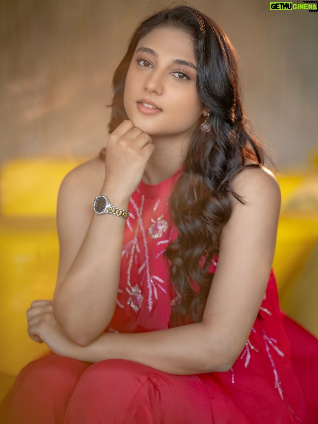 Ritika Nayak - 320.2K Likes - 🩷💘🎀🌸🍬💗
.
Shot by - @pramodcaptures
Outfit:- @prashantikumarlabel
Jewellery:- @sholdsherni
Styling:- @shefalideora_
Style team :- @mohammed.faizaa
Hair by @siddhumakeovers
Makeup @praveenmakeupartist1683
@purplethoughtsind @hetvii_shahhh