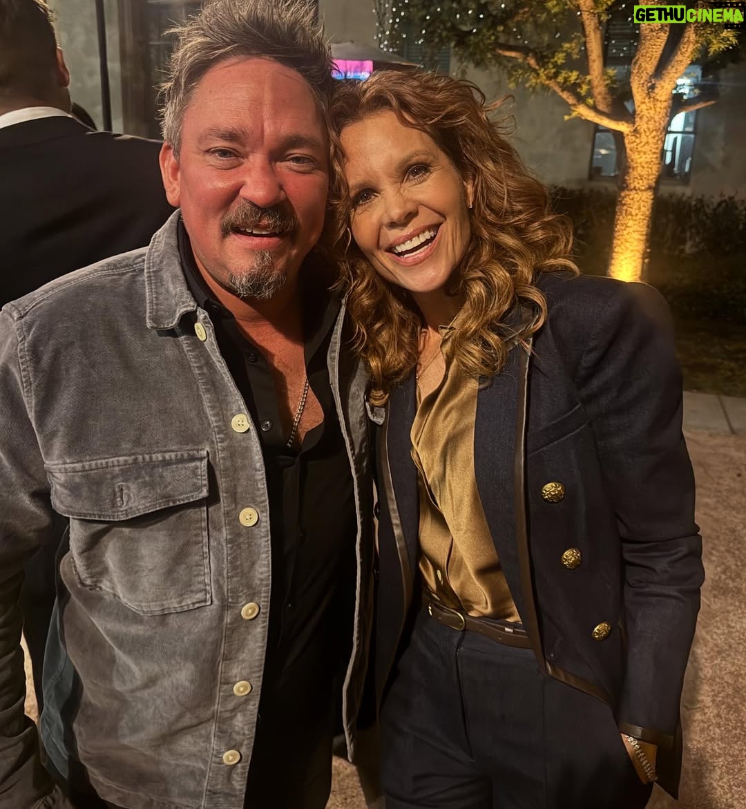 Robyn Lively - 14.8K Likes - Ellie and Tommy chillin at The Patch 🤎💛Who’s ready for @landmanpplus season 2?! Premieres 11/16 on @paramountplus 
Man I love these guys! What a thrill and an honor to work with such talented, good human beings.

#landman #paramountplus
