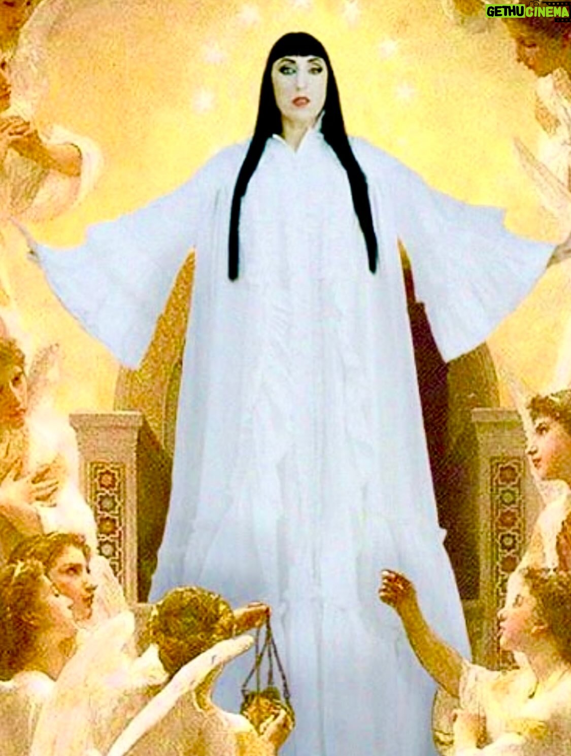 Rossy de Palma - 16K Likes - 💎✨🪽L U X 🪽✨ 💎

El porvenir es tan irrevocable
Como el rígido ayer. 
No hay una cosa 
Que no sea una letra silenciosa 
De la eterna escritura indescifrable
Cuyo libro es el tiempo. 
Quien se aleja De su casa ya ha vuelto. 
Nuestra vida
Es la senda futura y recorrida.
El rigor ha tejido la madeja.
No te arredres. 
La ergástula es oscura, 
La firme trama es de incesante hierro, 
Pero en algún recodo de tu encierro 
Puede haber una luz, una hendidura.
El camino es fatal como la flecha.
Pero en las grietas está Dios, que acecha.

Jorge Luis Borges 
Para una versión del
“I King”

@rosalia.vt @holarosalia  @equiposingular #lux #rosalia