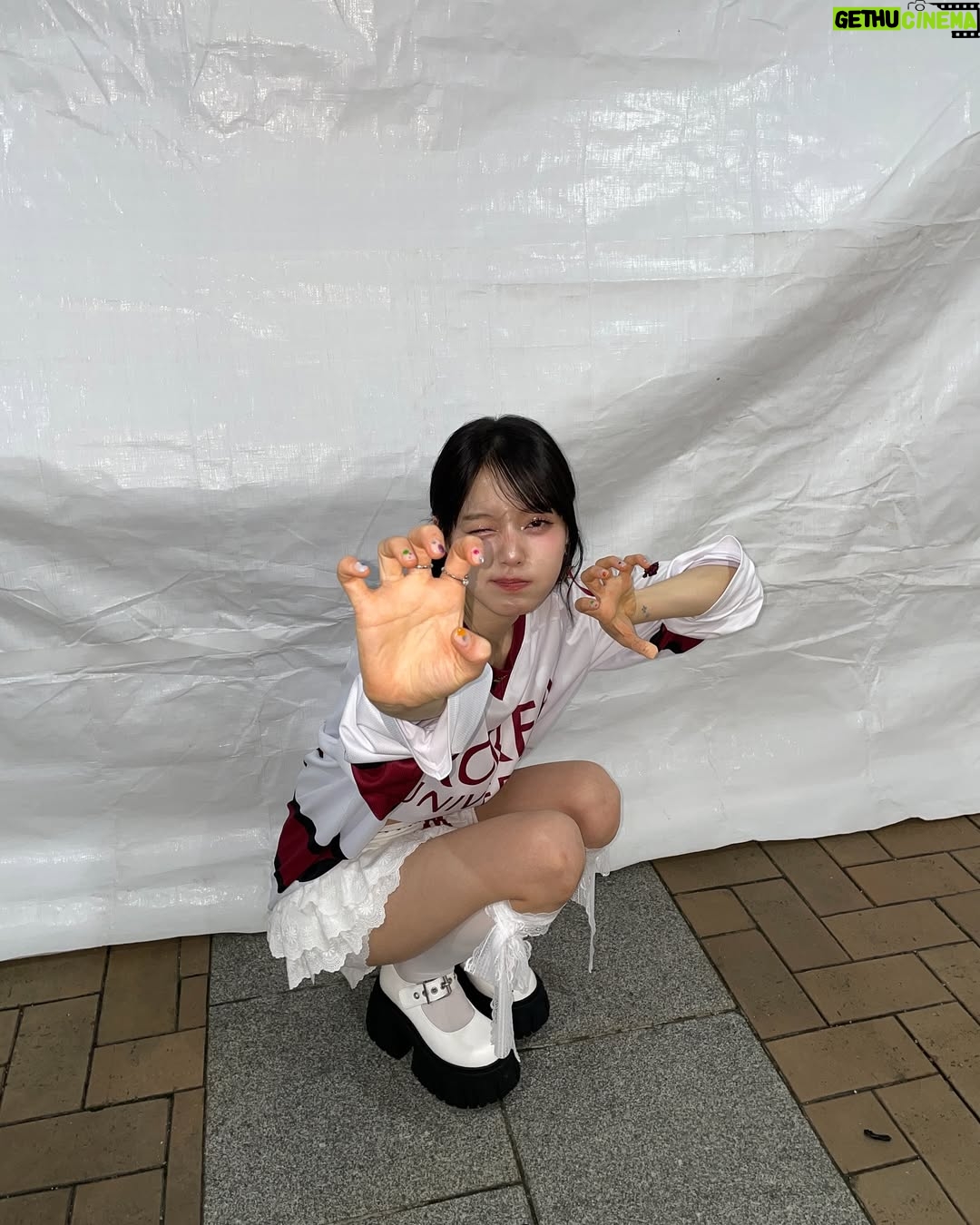 Rothy - 8.7K Likes - 고려대 진짜 즐거웠어요 🐯❤

💇 @lepic_mina 
💄 @lepic_eunkyoung 
👗 @elly_gy410