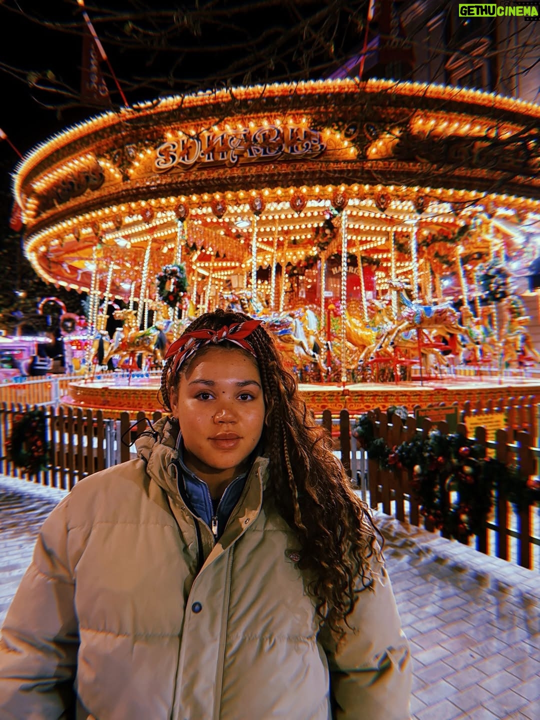 Ruby Barker - 1.5K Likes - Christmas markets with my boyfriend Oliver, such a magical time of year and so happy 😃
