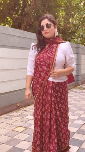 Rudrita Chatterjee Instagram - Another saree story…
#saree #reels #sareelove
