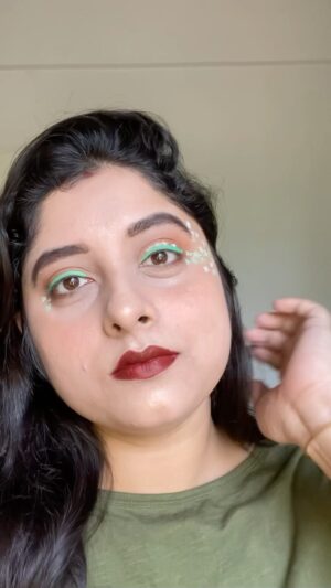 Rudrita Chatterjee Instagram - Some freshness 🌿
#reel #reelitfeelit #makeuptutorial #beauty #makeup #green