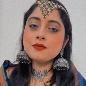 Rudrita Chatterjee Instagram - Because I’m loving this look… 🥰
#fashionblogger #beautybloggers #indianfashion