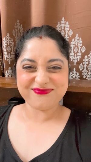Rudrita Chatterjee Instagram - This is my face.
#reels #reelitfeelit #reelsvideo #reel #reelkarofeelkaro #reelsinstagram #reelit #reelindia