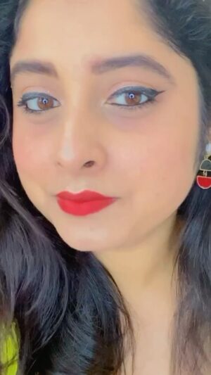 Rudrita Chatterjee Instagram - That winged eyeliner & red lips!!!
#makeup #makeuptutorial #wingedeyeliner #redlips #reels #reelsinstagram #reelitfeelit