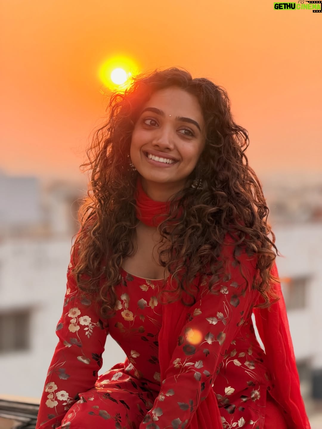 Saanve Megghana - 106.6K Likes - Perks of a pent house. ☀️♥️
📸 - @nihal_kodhaty