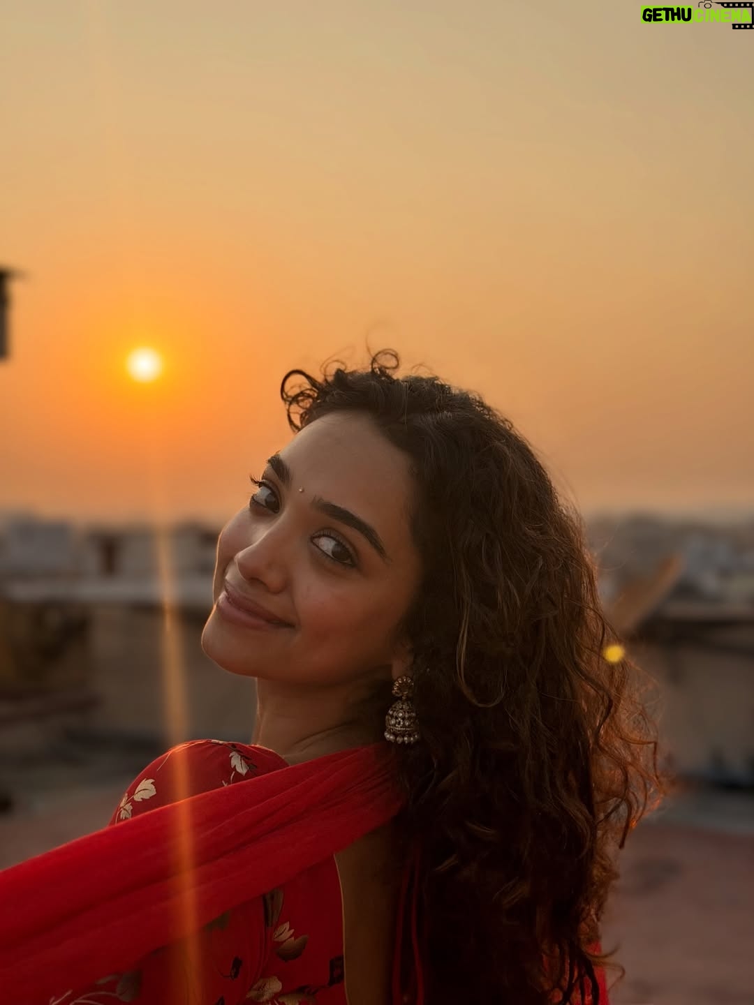 Saanve Megghana - 106.6K Likes - Perks of a pent house. ☀️♥️
📸 - @nihal_kodhaty