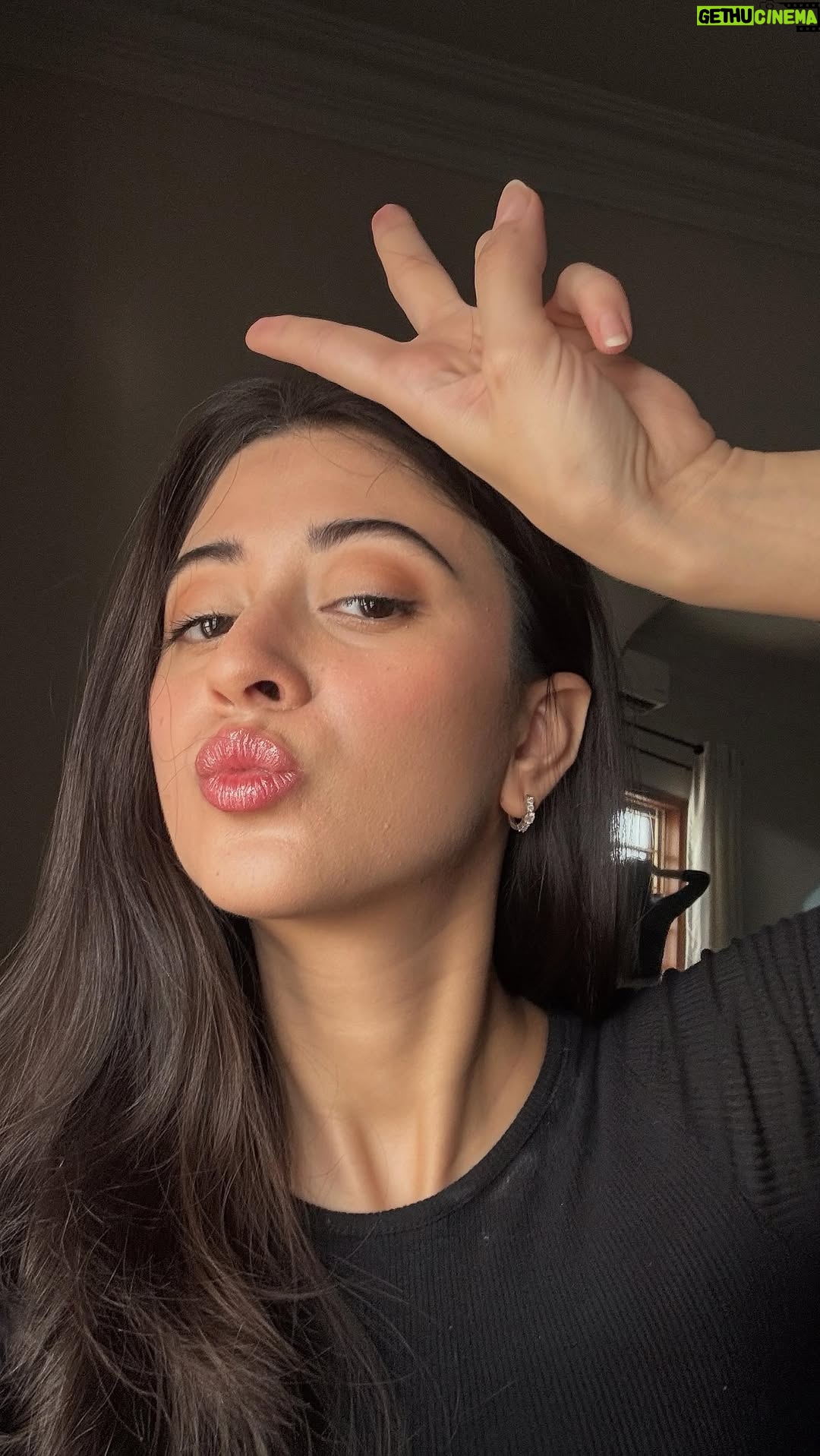 Sabeena Syed - 43.2K Likes - 🫣🫨🫨