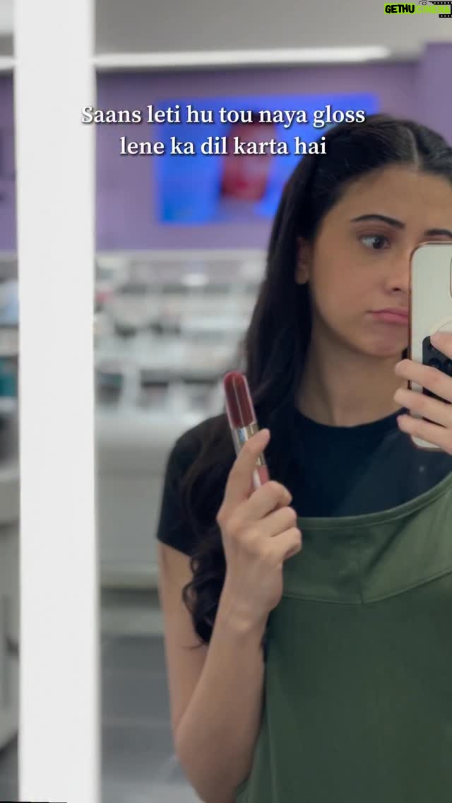 Sabeena Syed - 15K Likes - I’ll keep breathing tho 🤪💄🥰

. . . . .
#fashion #shoppinghaul #reel 

{fashion, shopping haul, best lip gloss, makeup post, lip gloss, kiko milano, lip gloss shades, shiny lips, makeup lover, gloss goals, self care, relatable, makeup pk, girl math, fyp, explore, trending}