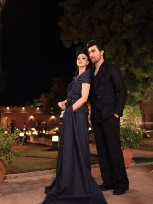 Sabeena Syed Instagram - red carpetting and all 🥰 ✨🤪🫰🏻

#24thLSA #luxstyleawards 

 • • • • • • 

💄 @mariumxhamid 
👗 @thealizehdiaries 
📸 team @filmssbyhassan