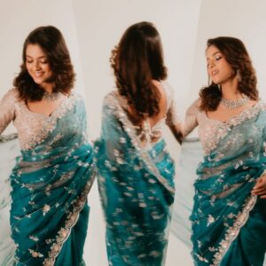 Actress Sadia Ayman HD Photos and Wallpapers December 2025
