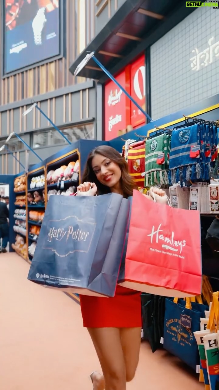 Sahher Bambba - 4.7K Likes - Hamleys just got a whole lot more magical 🪄✨

The Harry Potter pop-up at Hamleys truly feels like stepping into the Wizarding World, from quirky keepsakes to exclusive collectables, every corner is a treat for fans! 🪄

📍Phoenix Palladium, Mumbai – 6th Dec to 4th Jan
Also in Chennai, Bangalore, Chandigarh & Delhi.

Don’t miss this magical escape 🧙‍♂️✨

#Hamleys #WizardingWorld #PotterHead #ToyWonderland #HarryPotter #PopUp #collab