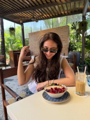 Sahiba Bali Instagram - im Goan to take the trip outta the group chat ✌🏼🏖️

@airbnb