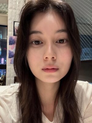 Sakurako Okubo Instagram - ぽ