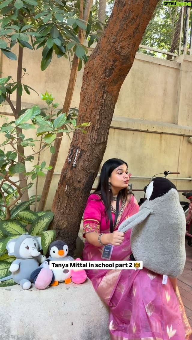 Saloni Daini - 7.6K Likes - Kalpu kaka 🥰🥰🌳