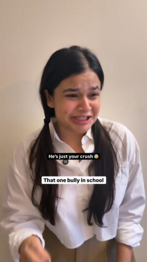 Saloni Daini Instagram - Being famous in school is a full-time job… except on days when your socks are up, kajal is messy and a pimple decides to join the party 😭💅
Good thing my reset with Clean & Clear foaming facewash always saves me as it’s clinically proven to reduce pimples in one week* 🧡

#AD
#HitRefresh #CleanAndClear