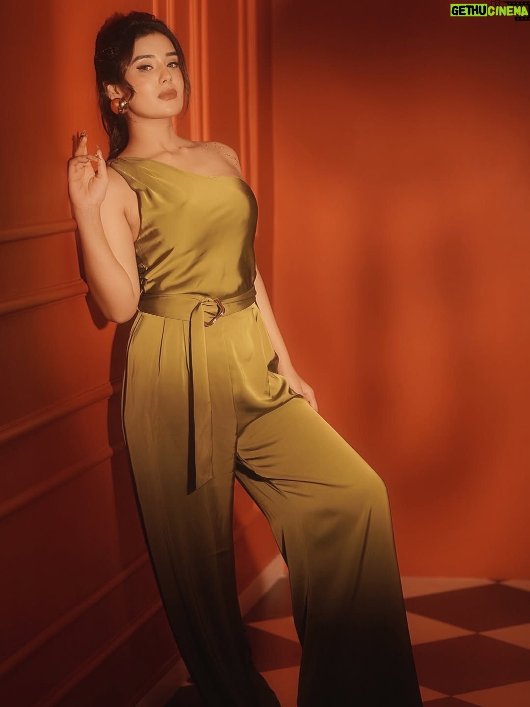 Saloni Sandhu - 27.4K Likes - 📸🤍✨
.
.
.
.
Concept: @nehaadhvikmahajan
HMU: @imuseacademy students
Studio: @studioimuse