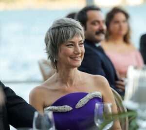 Sanem Çelik Instagram - Siz izledikçe biz coşarız...Dilerim tadı damağınıza uygundur 🫶🏻 Yeni dizimiz #AşkveGözyaşı  yakında Atv’de @askvegozyasiatv @atvturkiye