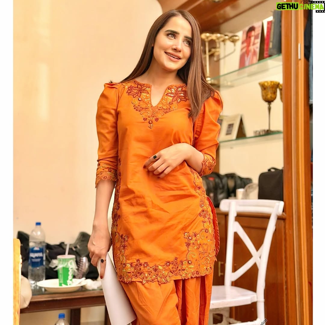 Saniya Shamshad - 8.3K Likes - @haniumaimaz ♥️