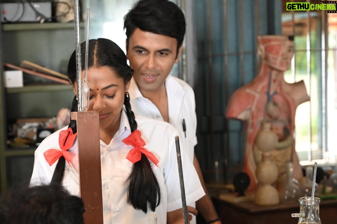 Santhy Balachandran - 19.1K Likes - Kingini 😊 My first thought when @krishand_ offered me this part in 4.5 Sangham was: I need to have a Kingini in my filmography! Playing her through three stages of her life as her equation with Arikuttan played by @sanjusivram evolves was a lot of fun. And those braces in her school girl era were hands down the most expensive accessory I have ever used in my career. Swipe through to post 7 if you want to see me making a fool of myself practising for the Premalatha ad — based on the iconic Vanamala soap ad. Fun fact: My Amma’s name is Premalatha, so I brought her one of the props as a present to pose with 😊 Even though Kingini has very little screen time, I thoroughly enjoyed playing her and getting to work with some wonderful people. Huge thanks to Krishand for making me a small part of this colourful and crazy world he created with his stellar cast and crew. Special thanks to @arshadvarkala_makeup_artist and team, @oruhautekadha and @divyaa_joby for taking Kingini through her school and college days to her bridal look. 

It’s been lovely to see 4.5 Sangham slowly but steadily finding its audience. Do try streaming it on @sonylivindia — you might just enjoy this whacky story about a bunch of small time criminals who set out to immortalise themselves in the pages of a novel 😊

#fourandhalfgang #krishand
