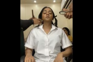 Santhy Balachandran Instagram - Kingini 😊 My first thought when @krishand_ offered me this part in 4.5 Sangham was: I need to have a Kingini in my filmography! Playing her through three stages of her life as her equation with Arikuttan played by @sanjusivram evolves was a lot of fun. And those braces in her school girl era were hands down the most expensive accessory I have ever used in my career. Swipe through to post 7 if you want to see me making a fool of myself practising for the Premalatha ad — based on the iconic Vanamala soap ad. Fun fact: My Amma’s name is Premalatha, so I brought her one of the props as a present to pose with 😊 Even though Kingini has very little screen time, I thoroughly enjoyed playing her and getting to work with some wonderful people. Huge thanks to Krishand for making me a small part of this colourful and crazy world he created with his stellar cast and crew. Special thanks to @arshadvarkala_makeup_artist and team, @oruhautekadha and @divyaa_joby for taking Kingini through her school and college days to her bridal look. 

It’s been lovely to see 4.5 Sangham slowly but steadily finding its audience. Do try streaming it on @sonylivindia — you might just enjoy this whacky story about a bunch of small time criminals who set out to immortalise themselves in the pages of a novel 😊

#fourandhalfgang #krishand