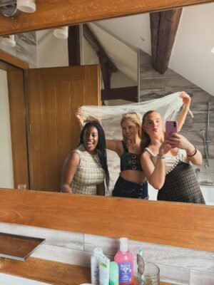 Saoirse-Monica Jackson Instagram - The Best Weekend with the Most Gorgeous people . Im so lucky to have such amazing friends & family  especially @hollymdolly & @_amberjackson1 for pulling out all the stops for me. Love you all 💖.INCREDIBLE 🥺👰💒💜xxxxxx