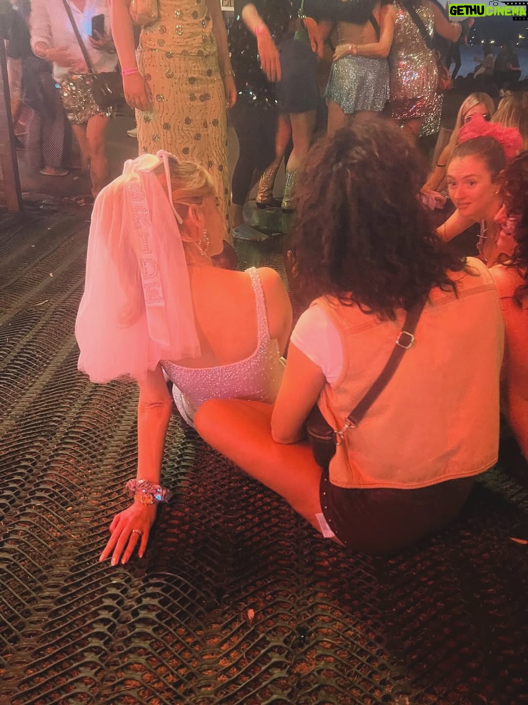 Saoirse-Monica Jackson - 113.8K Likes - The Best Weekend with the Most Gorgeous people . Im so lucky to have such amazing friends & family  especially @hollymdolly & @_amberjackson1 for pulling out all the stops for me. Love you all 💖.INCREDIBLE 🥺👰💒💜xxxxxx