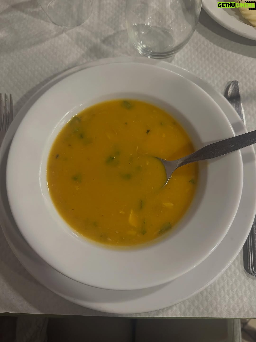 Sara Barradas - 14.9K Likes - Photodump do fim-de-semana 🍂🍲🎭

Habemus Árvore 🎄❤️

P.S- Nunca tinha feito a árvore de saltos altos, mas na sexta-feira deu-me a louca quando cheguei a casa e não descansei enquanto não terminei. Há uma primeira vez na vida para tudo 🤷🏻‍♀️